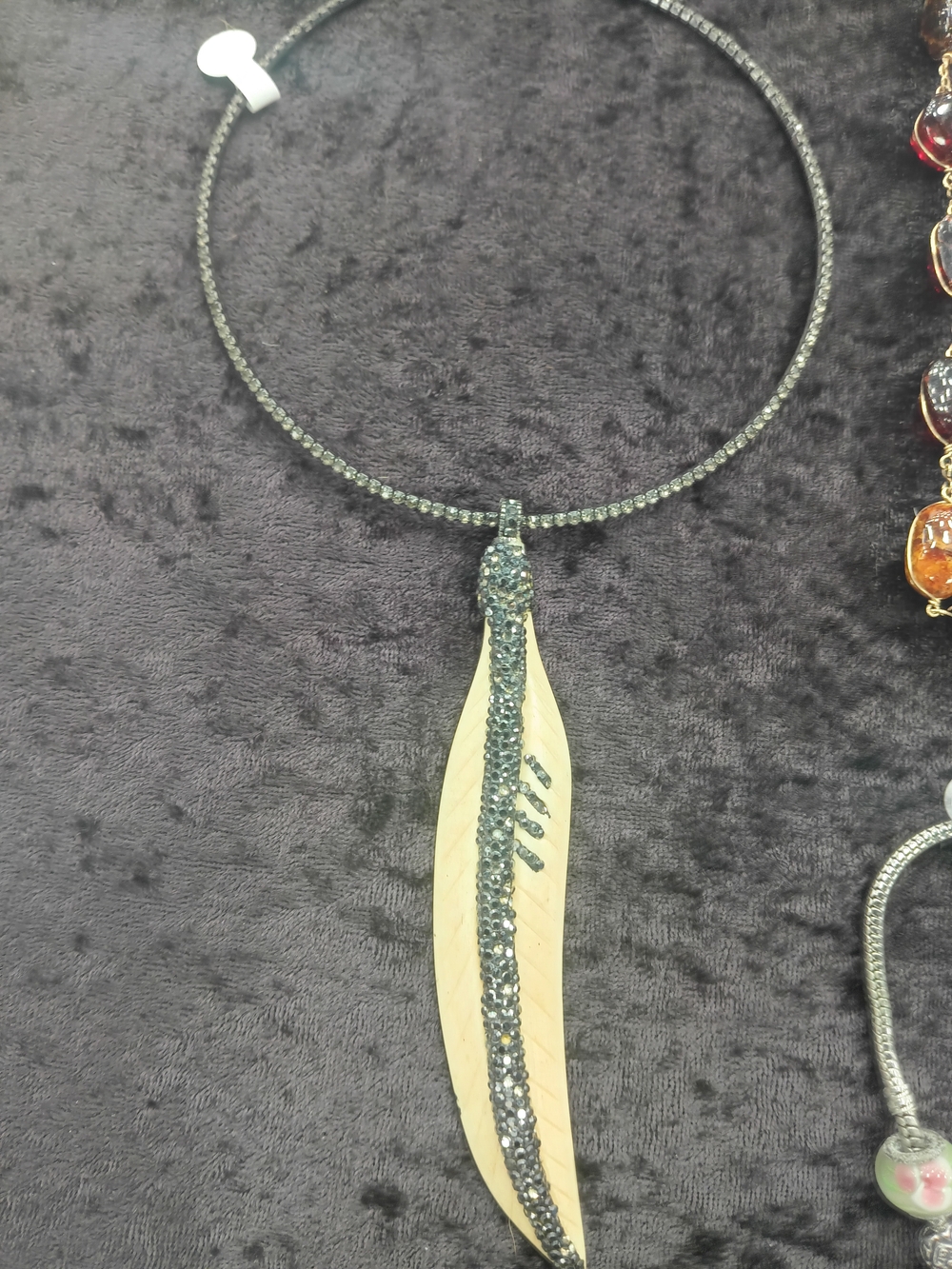 Crystal-Accented Feather Pendant Necklace - Black and Cream